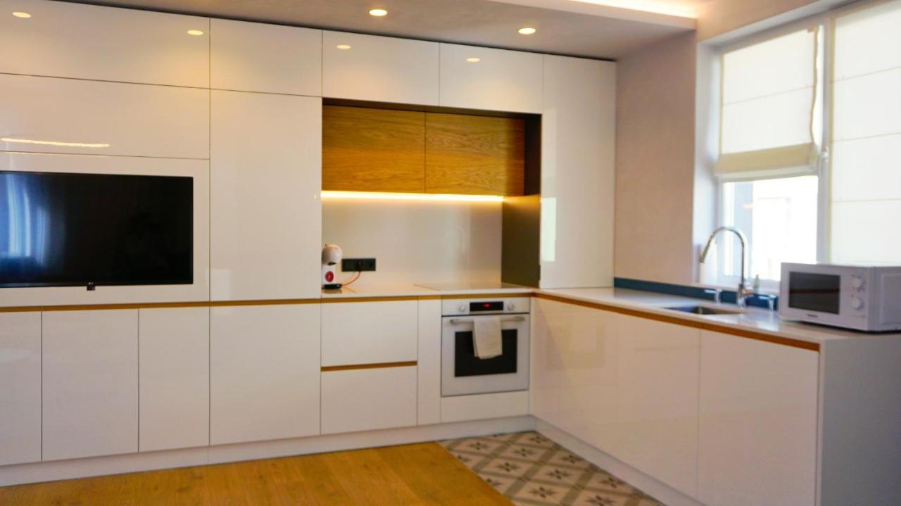 וארנה Апартамент Жасмин С Частен Гараж - Jasmin Apartment With Private Garage מראה חיצוני תמונה