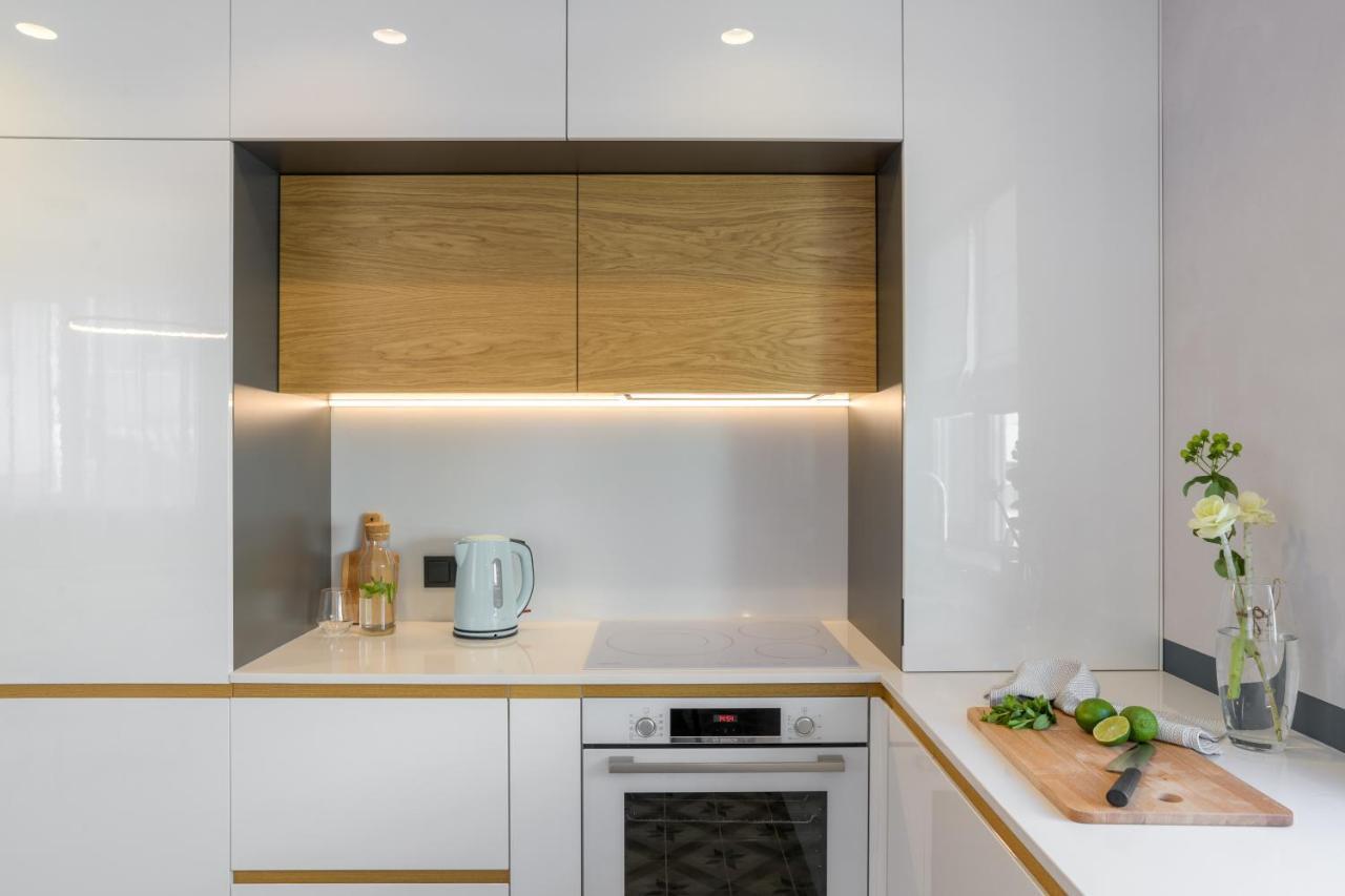 וארנה Апартамент Жасмин С Частен Гараж - Jasmin Apartment With Private Garage מראה חיצוני תמונה